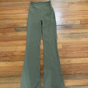 lululemon grove pant size 4